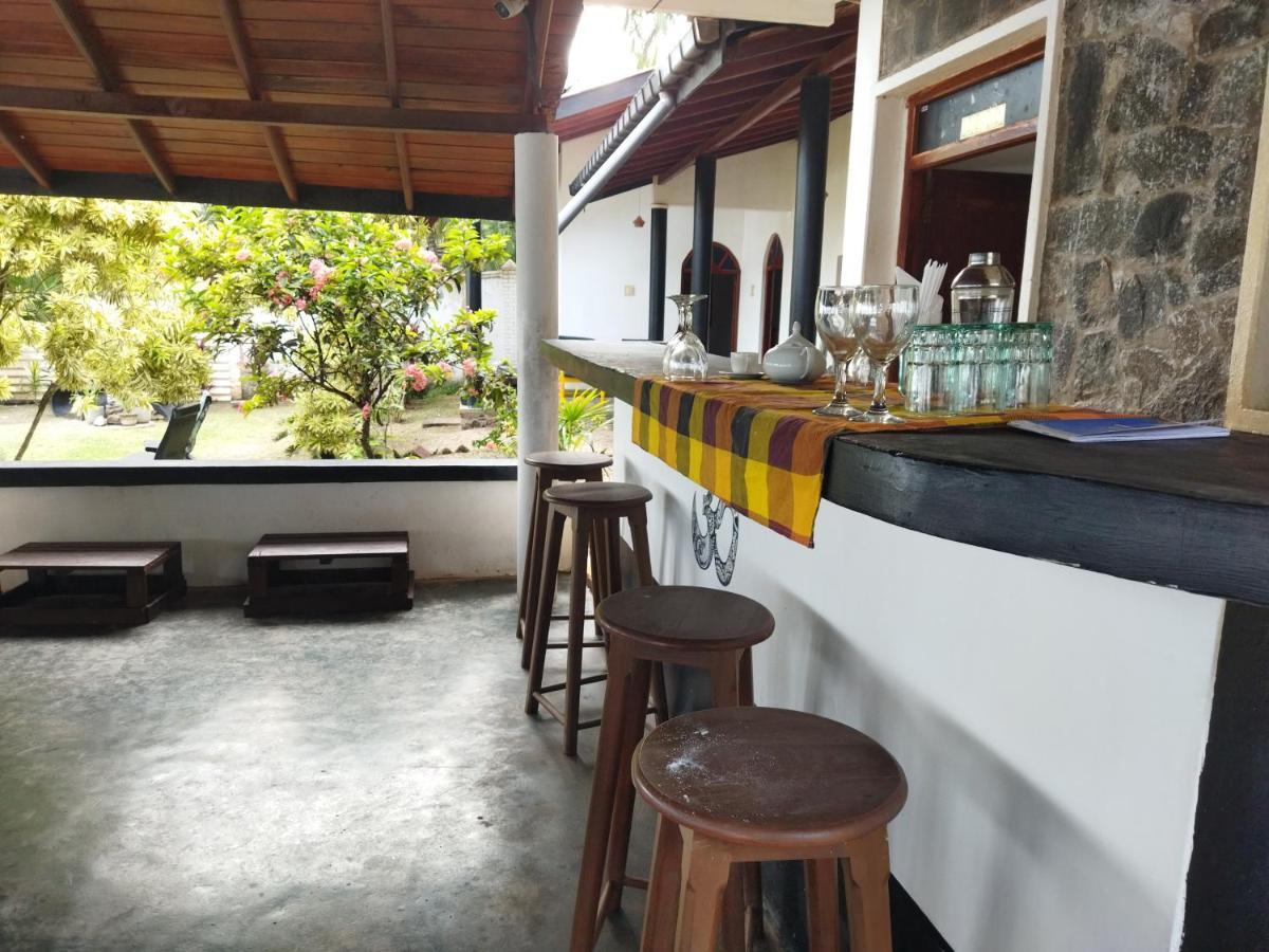 Sunchaser Beach Hotel Tangalle Exteriér fotografie